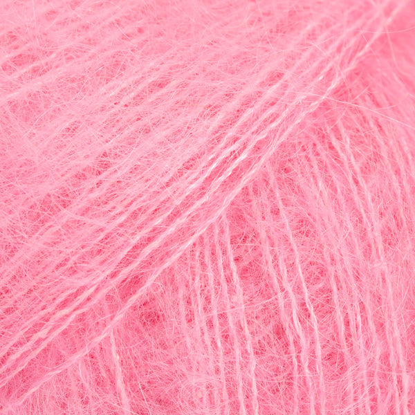 DROPS Kid-Silk 62 Zemeņu saldējuma – mohēras un zīda dzija